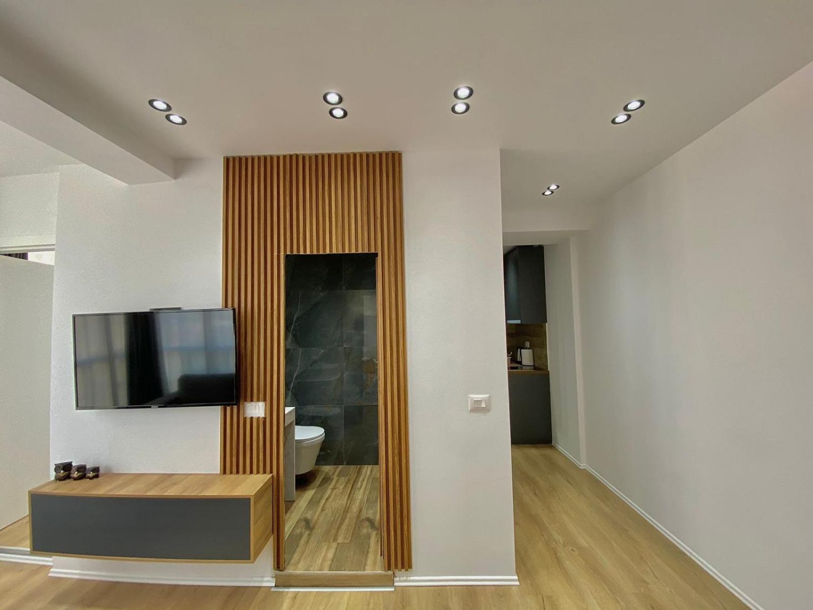 Mara Central Apartment 3 Tirana Exterior foto